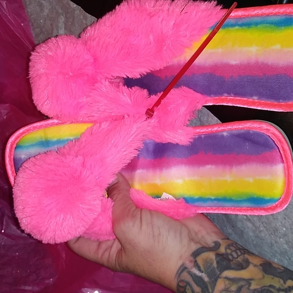 House slippers - Picture 2 of 2